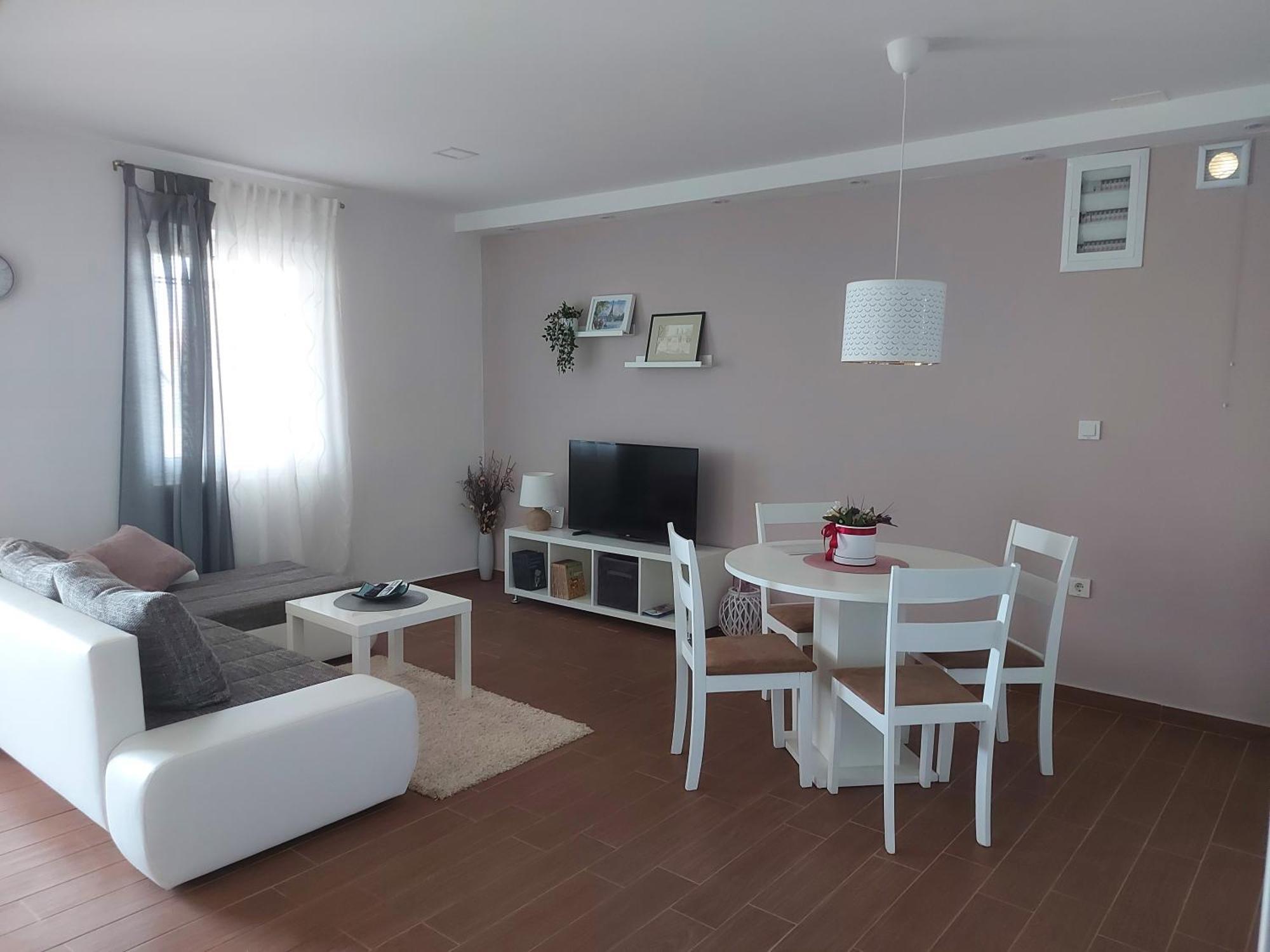 Apartman Lorna Турань Экстерьер фото