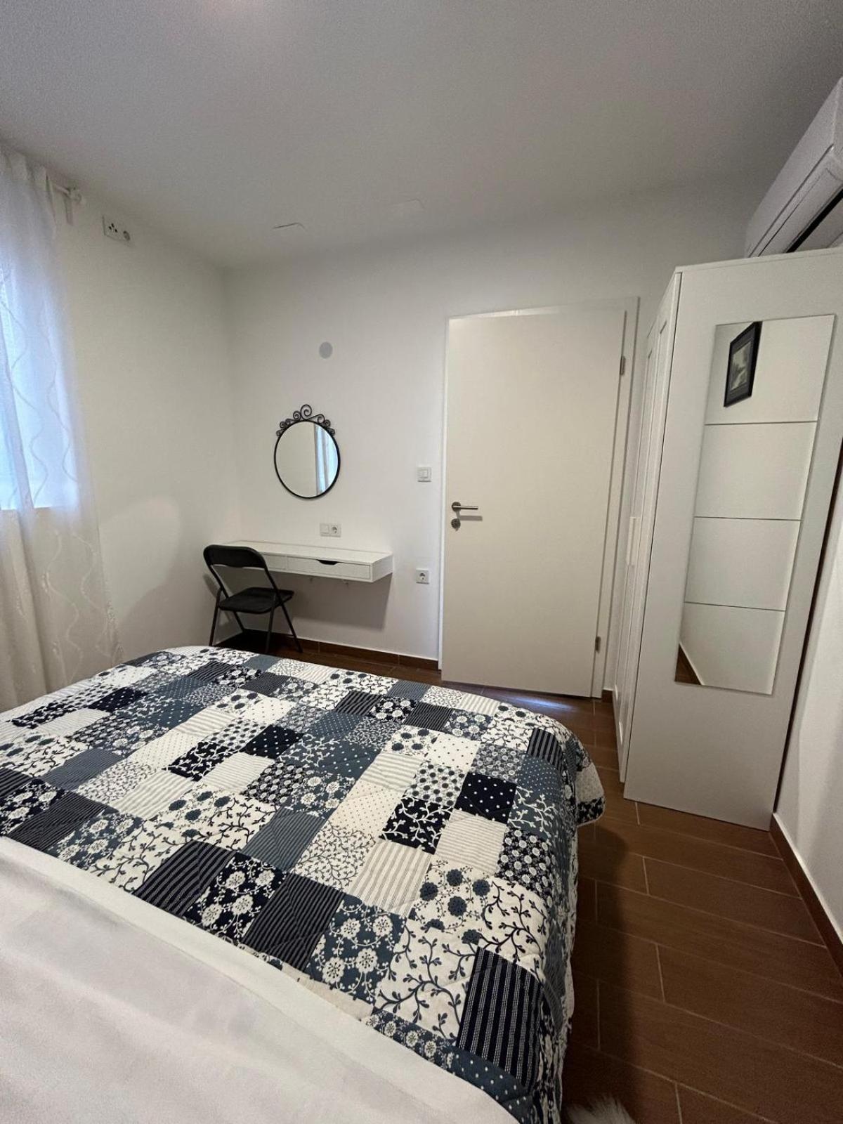 Apartman Lorna Турань Экстерьер фото
