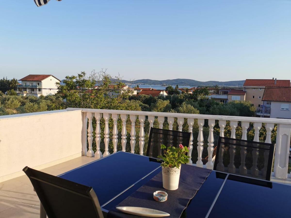 Apartman Lorna Турань Экстерьер фото