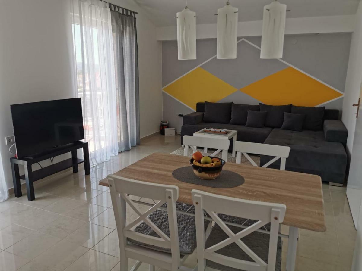 Apartman Lorna Турань Экстерьер фото